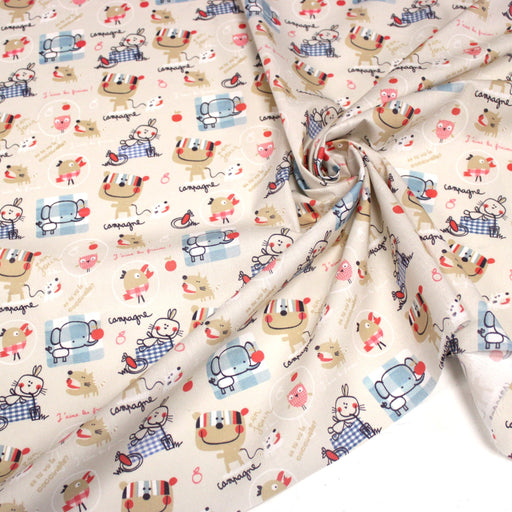 Tissu cotonnade enfant animaux en pique-nique à la campagne sur fond beige écru - tissuspipi.com
