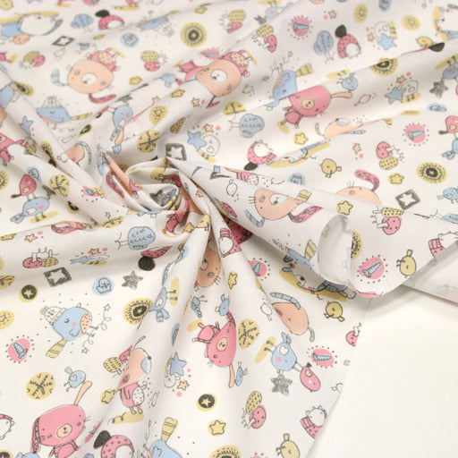 Tissu cotonnade enfant aux animaux de la forêt en hiver rose et bleu sur fond blanc - tissuspipi.com
