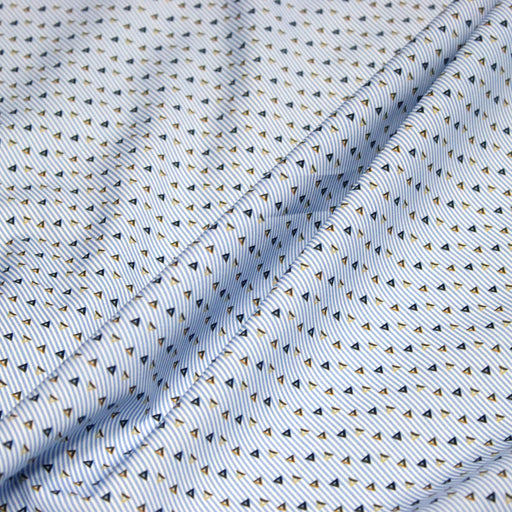 Tissu cotonnade enfant à fines rayures bleu ciel et petits triangles noirs et ocre - tissuspipi.com