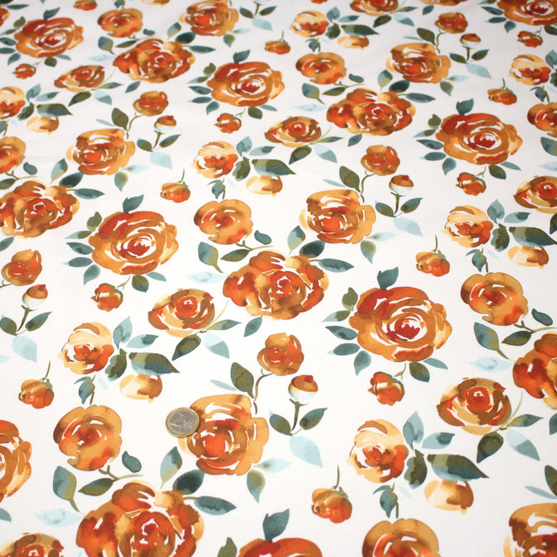 Tissu gabardine coton imprimée blanc aux roses oranges façon aquarelle - tissuspipi.com