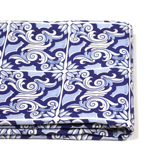 Tissu gabardine coton imprimée motif anciens carreaux de faïence bleus, azulejos - STANDARD 100 OEKO - TEX - tissuspipi.com