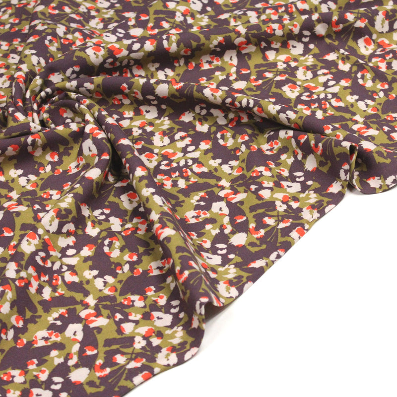 Tissu viscose fluide au feuillage abstrait vert & violet, taches écrues et oranges - OEKO-TEX STANDARD 100 - tissuspipi.com