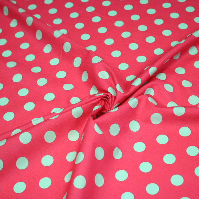 Tissu popeline de coton rouge magenta à pois vert clair 18mm - COLLECTION POLKA DOT - tissuspipi.com