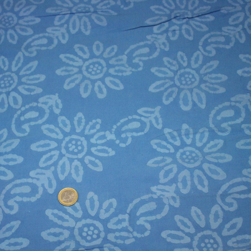 Tissu coton block print bleu aux fleurs bleu ciel - MADE IN INDIA - tissuspipi.com