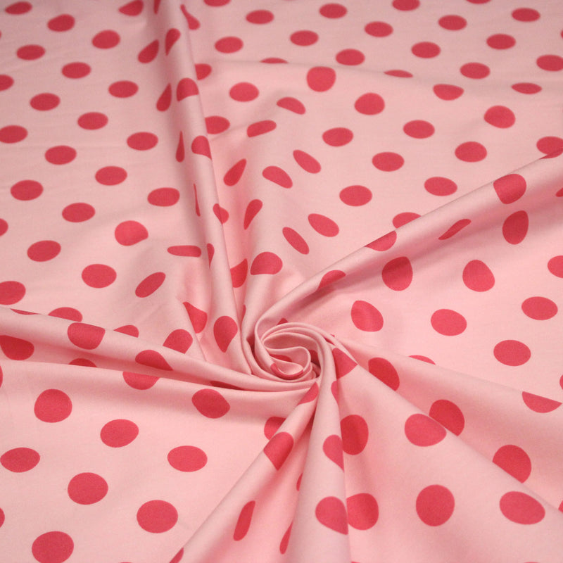 Tissu popeline de coton rose pâle à pois rouge magenta 18mm - COLLECTION POLKA DOT - tissuspipi.com