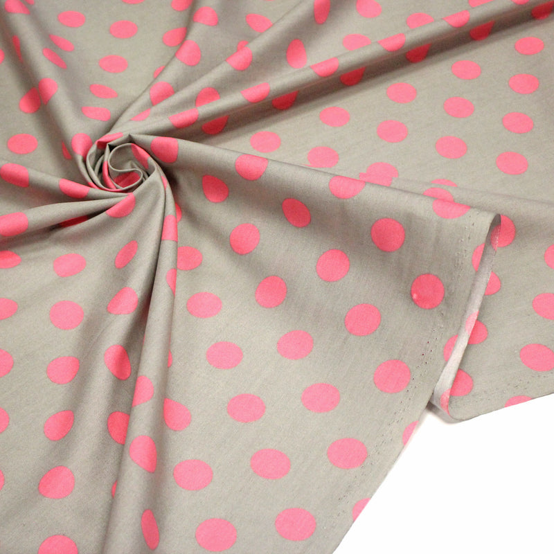 Tissu popeline de coton gris clair à pois roses 18mm - COLLECTION POLKA DOT - tissuspipi.com