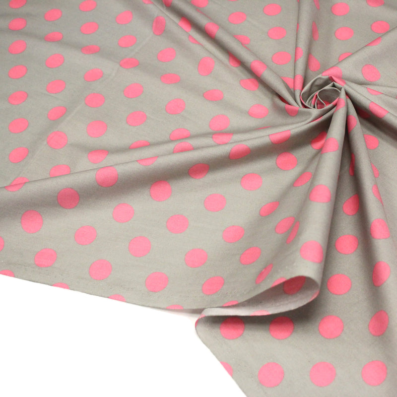 Tissu popeline de coton gris clair à pois roses 18mm - COLLECTION POLKA DOT - tissuspipi.com