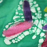 Tissu cotonnade BATIK aux papillons blanc : rose, vert, violet - MADE IN INDIA - tissuspipi.com