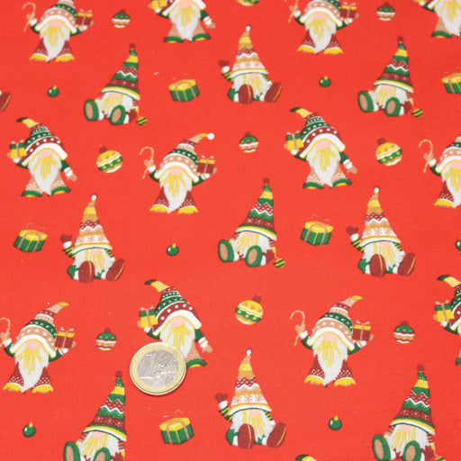 Tissu cotonnade de NOËL, Gnomes & lutins, fond rouge - OEKO-TEX STANDARD 100 - tissuspipi.com