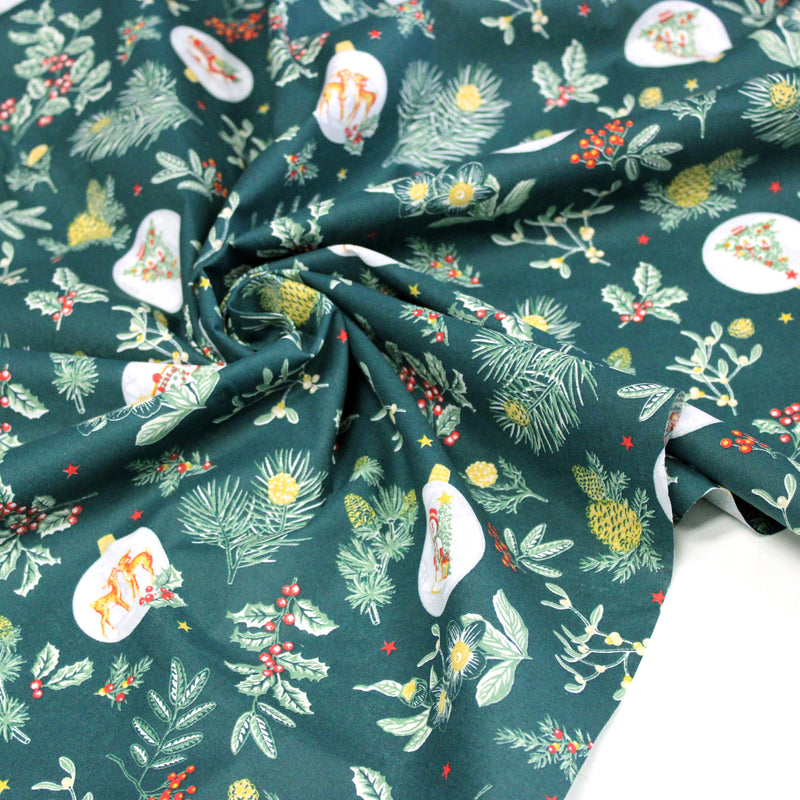 Tissu cotonnade de NOËL - Houx & boules de Noël, fond vert - OEKO-TEX STANDARD 100