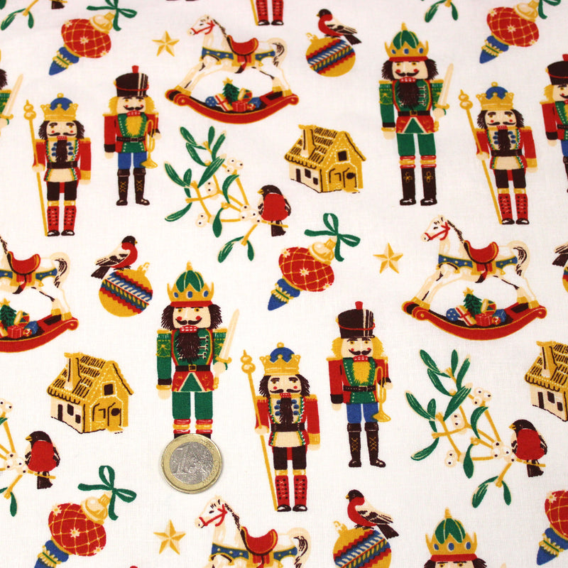 Tissu cotonnade de NOËL – Casse-noisettes et jouets d’antan, fond blanc - OEKO-TEX STANDARD 100