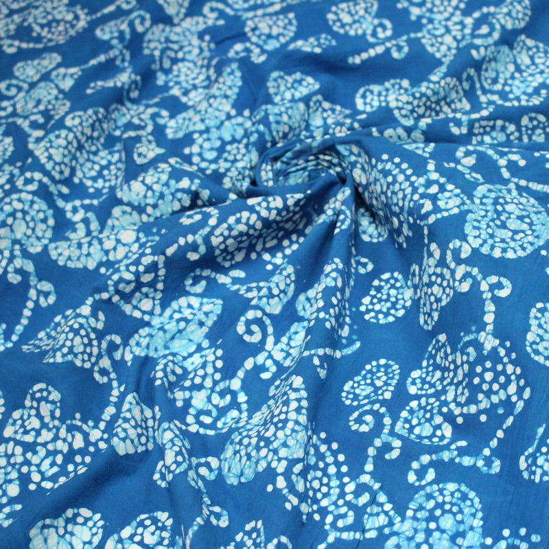 Tissu coton block bleu turquoise aux coeurs blancs et bleus - MADE IN INDIA - tissuspipi.com