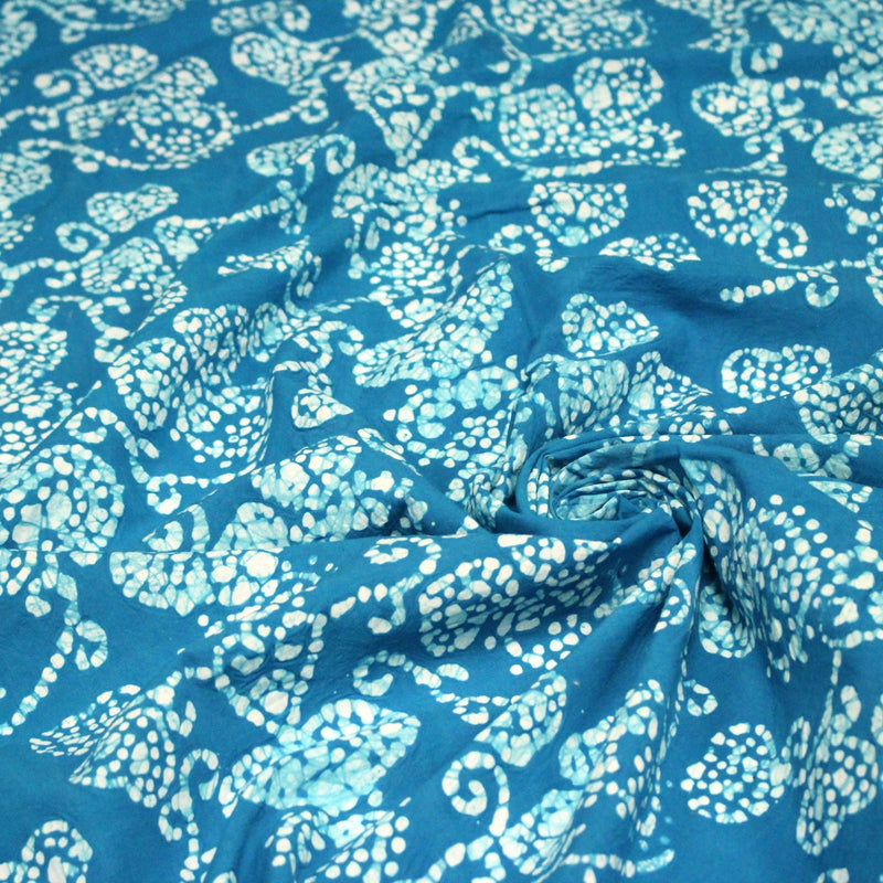 Tissu coton block bleu turquoise aux coeurs blancs et bleus - MADE IN INDIA - tissuspipi.com