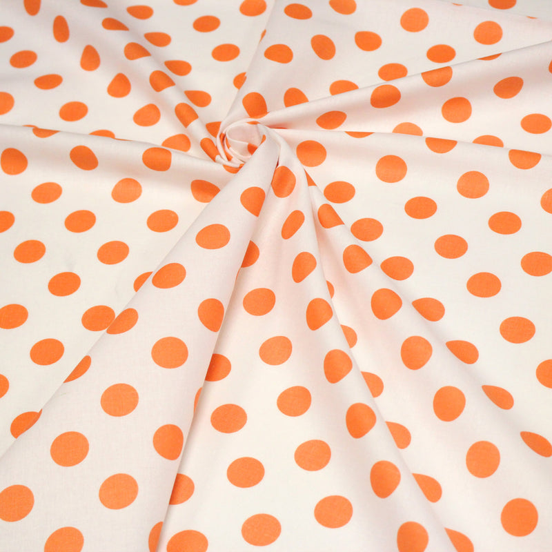 Tissu coton blanc à pois oranges 18mm - COLLECTION POLKA DOT - tissuspipi.com