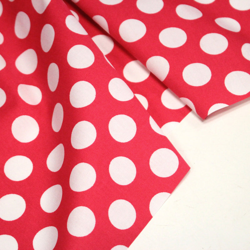 Tissu de coton rouge magenta à pois blancs 19mm - COLLECTION POLKA DOT - tissuspipi.com