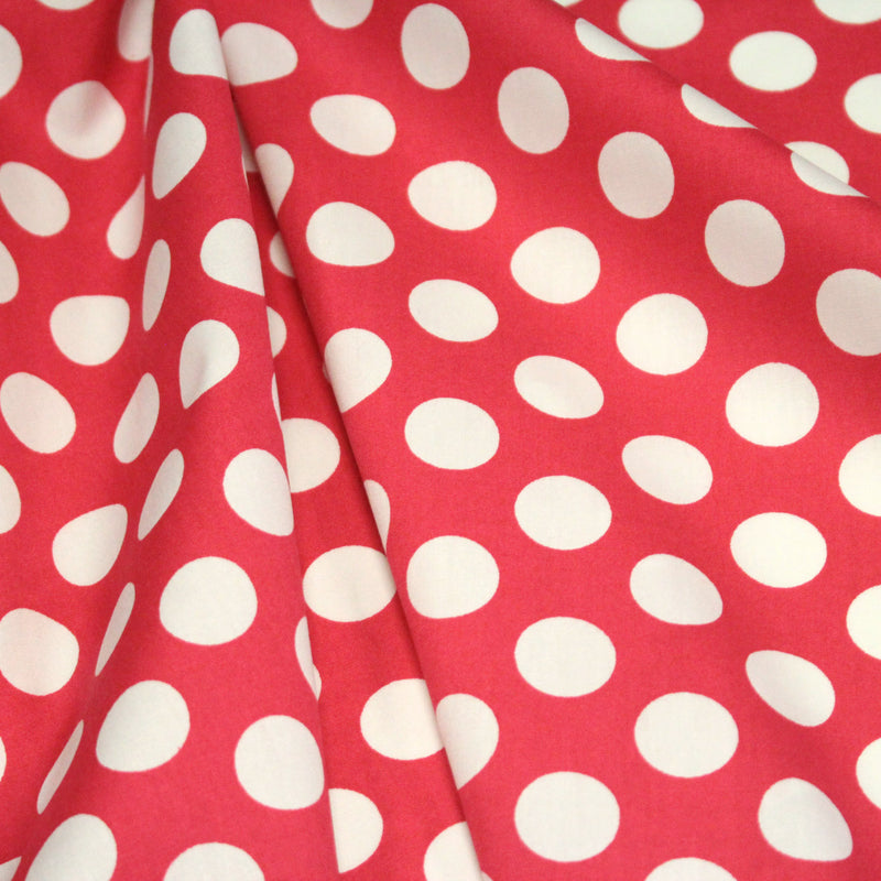 Tissu de coton rouge magenta à pois blancs 19mm - COLLECTION POLKA DOT - tissuspipi.com
