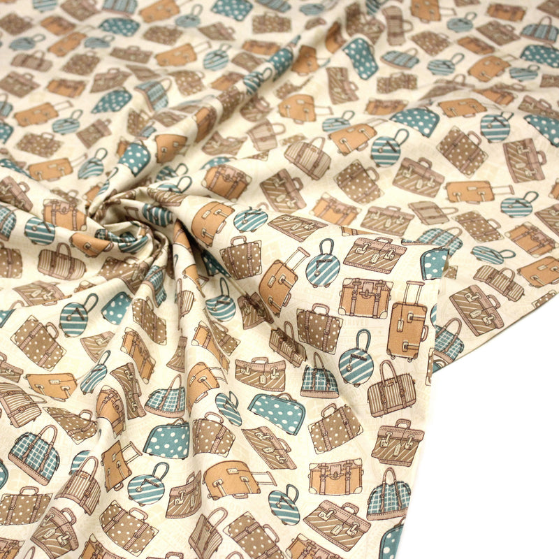 Tissu popeline coton, les valises vintage, tons ocres & bleus, fond écru - Collection VOYAGE - tissuspipi.com
