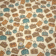 Tissu popeline coton, les valises vintage, tons ocres & bleus, fond écru - Collection VOYAGE - tissuspipi.com