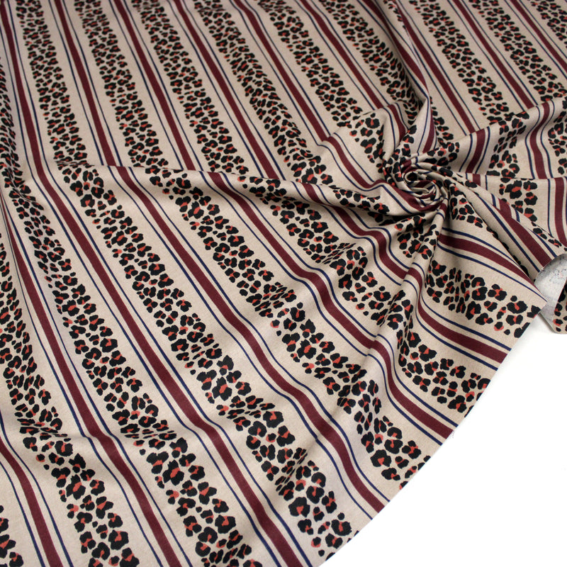 Tissu coton demi-natté LEOPARD & rayures bordeaux et bleues, fond lin - OEKO-TEX STANDARD 100 - tissuspipi.com