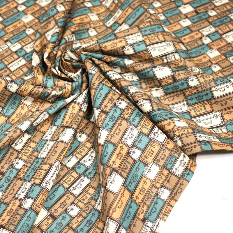 Tissu popeline coton, les valises & malettes, tons ocres & bleus - Collection VOYAGE - tissuspipi.com