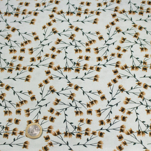 Tissu popeline coton, bleu ciel aux fines fleurs ocre et tiges vertes - Collection britannique - tissuspipi.com