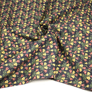 Tissu popeline coton gris aux petites fleurs roses et jaunes - Collection britannique - tissuspipi.com