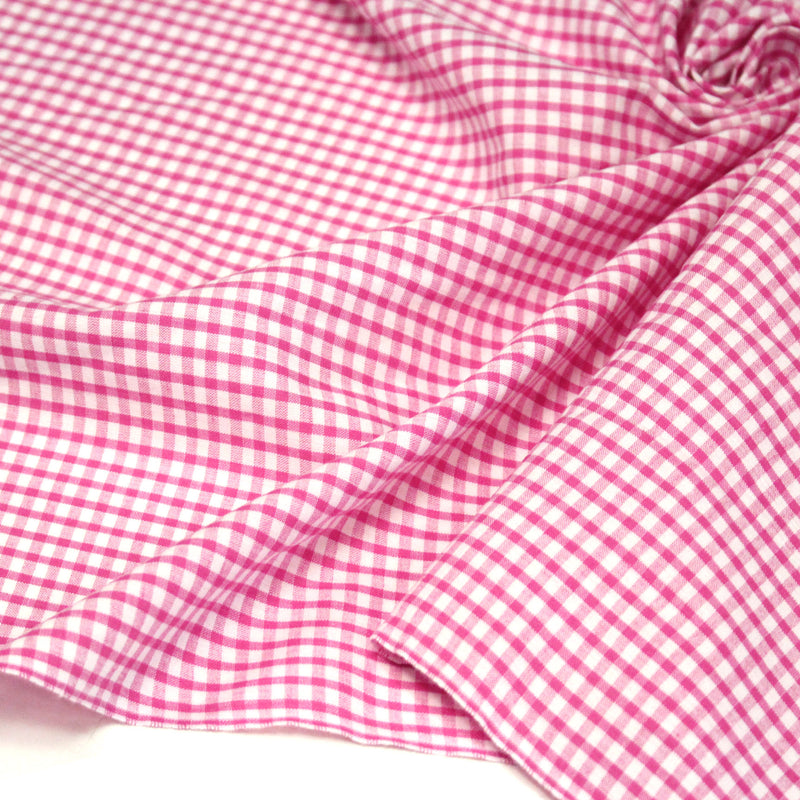 Tissu cotonnade blanc aux carreaux roses - tissuspipi.com