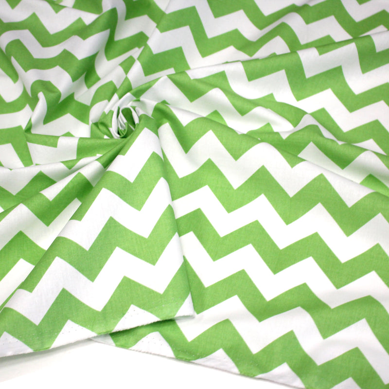 Tissu cotonnade, chevrons verts et blancs - tissuspipi.com
