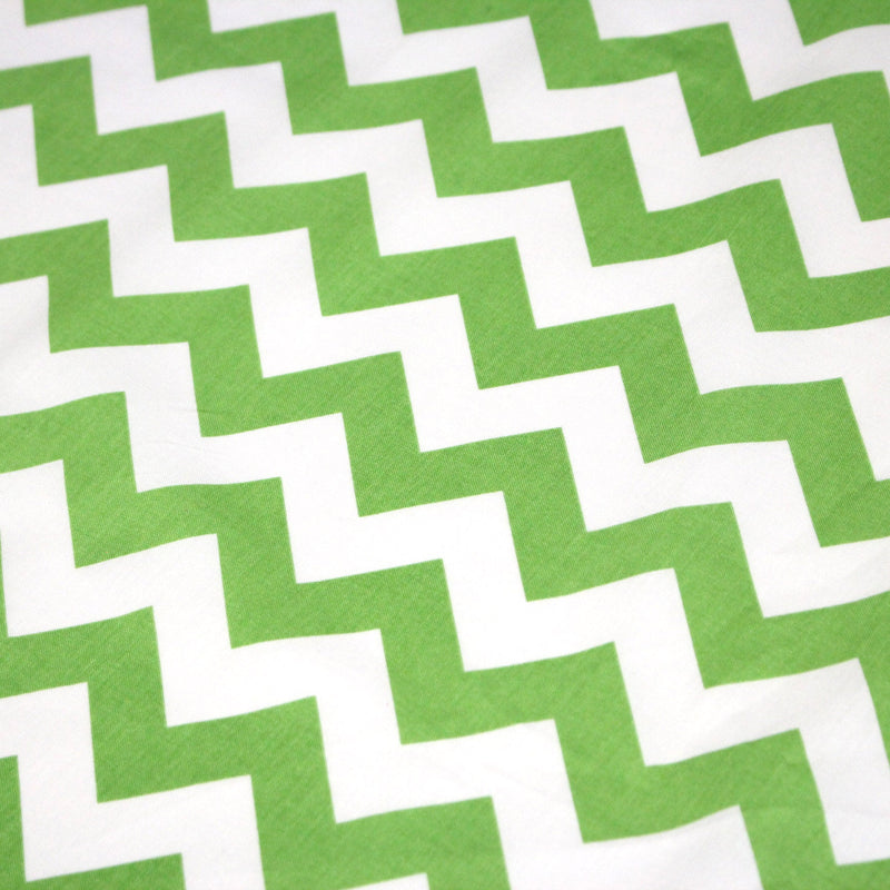 Tissu cotonnade, chevrons verts et blancs - tissuspipi.com