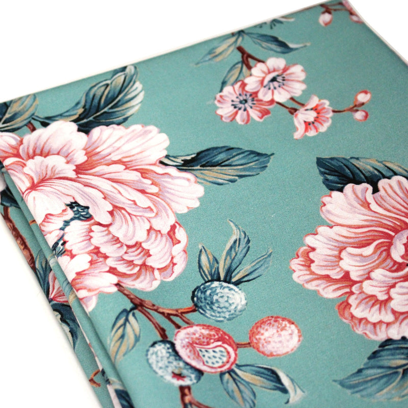 Tissu coton demi - natté INDIENNES FLEURIES : bleu ou blanc cassé - OEKO - TEX - tissuspipi.com
