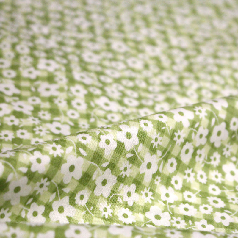 Tissu cotonnade CHARLINE : Vichy vert blanc et petites fleurs vertes - tissuspipi.com