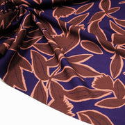 Tissu Viscose fluide KERA, aux fleurs marron chocolat et bleu marine - OEKO - TEX - tissuspipi.com