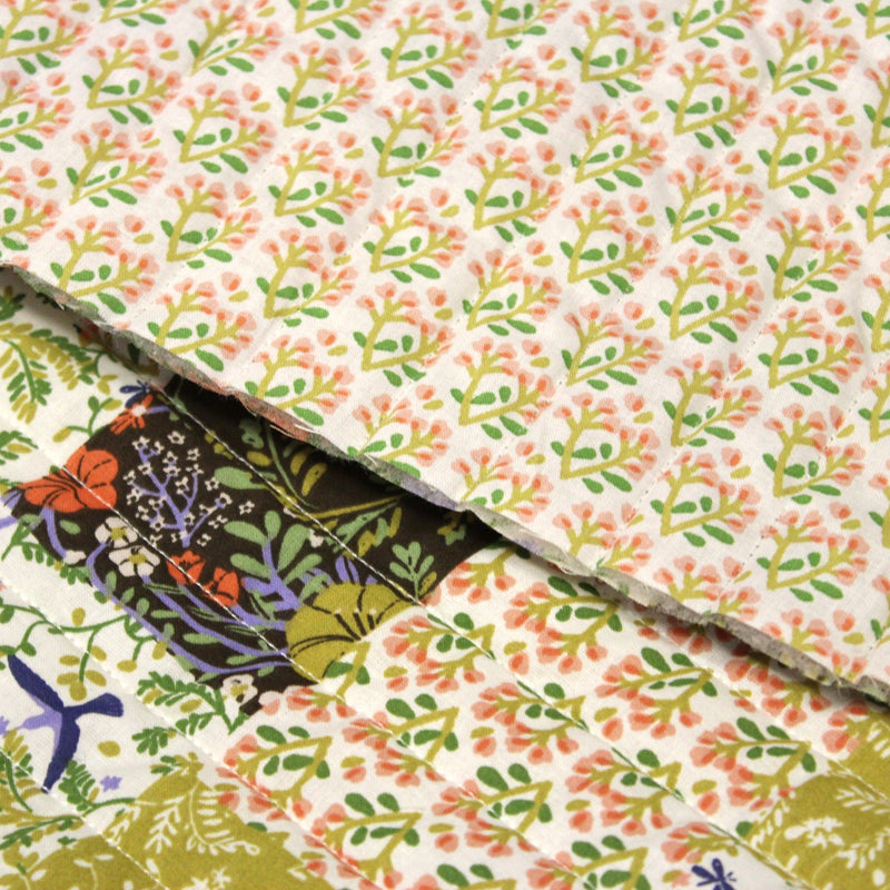 Tissu Matelassé coton au patchwork de motifs fleuris et verso fleuri écru - OEKO - TEX - tissuspipi.com