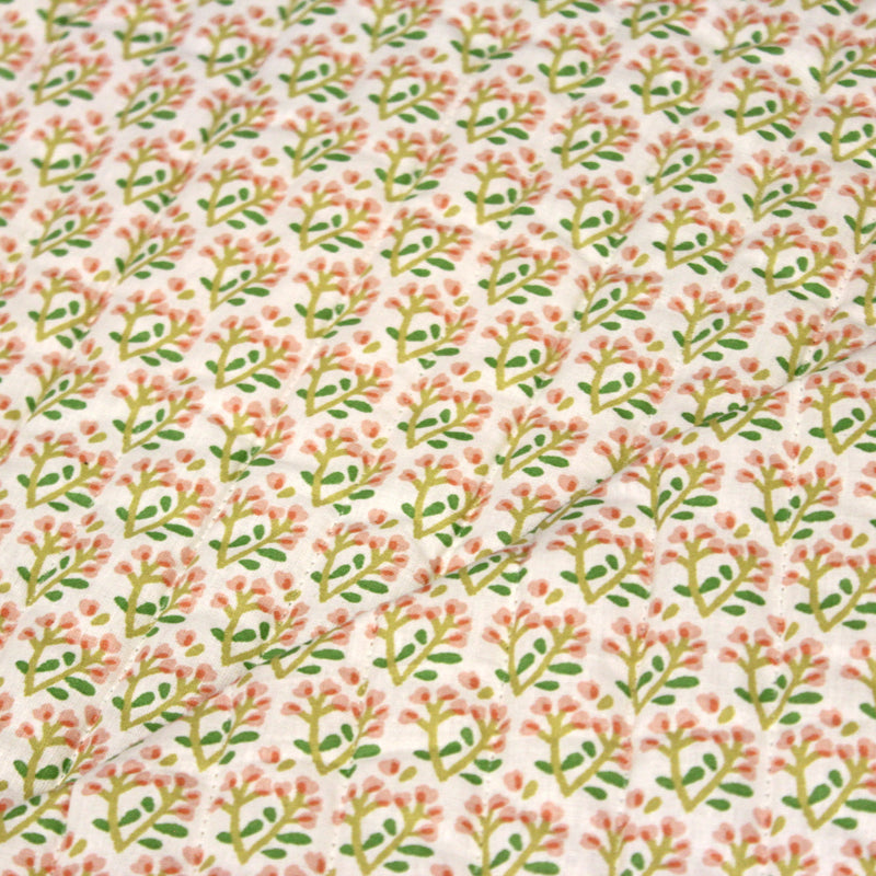 Tissu Matelassé coton au patchwork de motifs fleuris et verso fleuri écru - OEKO - TEX - tissuspipi.com