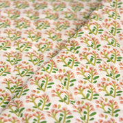 Tissu Matelassé coton au patchwork de motifs fleuris et verso fleuri écru - OEKO - TEX - tissuspipi.com