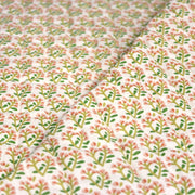 Tissu Matelassé coton au patchwork de motifs fleuris et verso fleuri écru - OEKO - TEX - tissuspipi.com