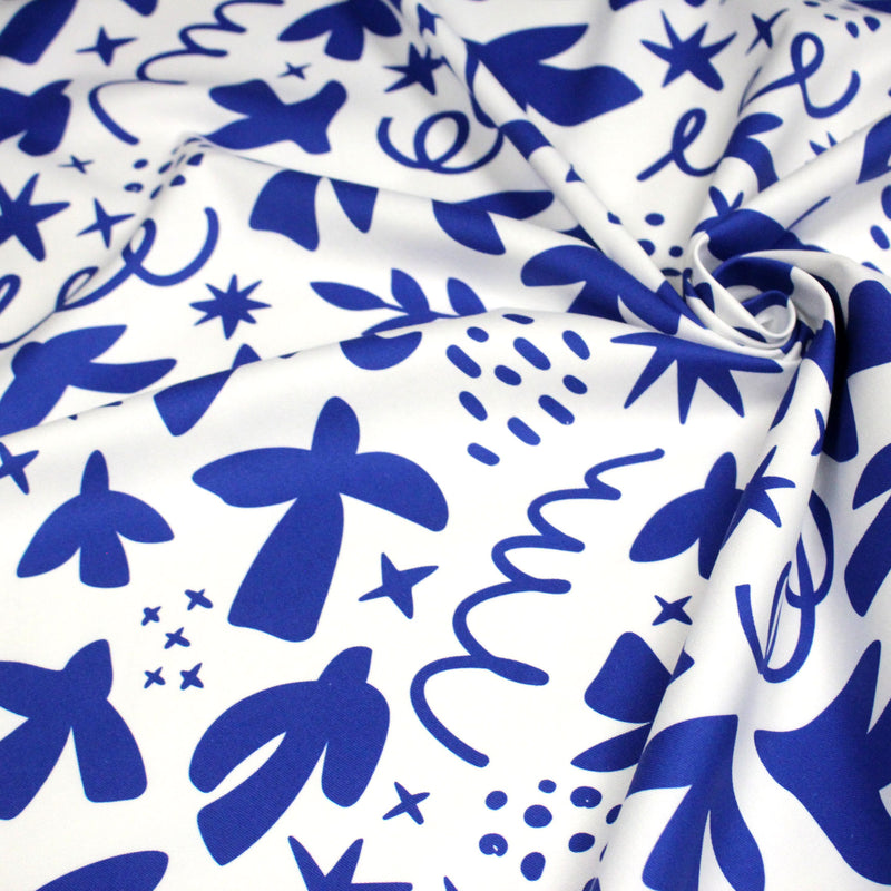 Tissu gabardine imprimée SILHOUETTE : trois motifs bleus et blancs - OEKO - TEX STANDARD 100 - tissuspipi.com