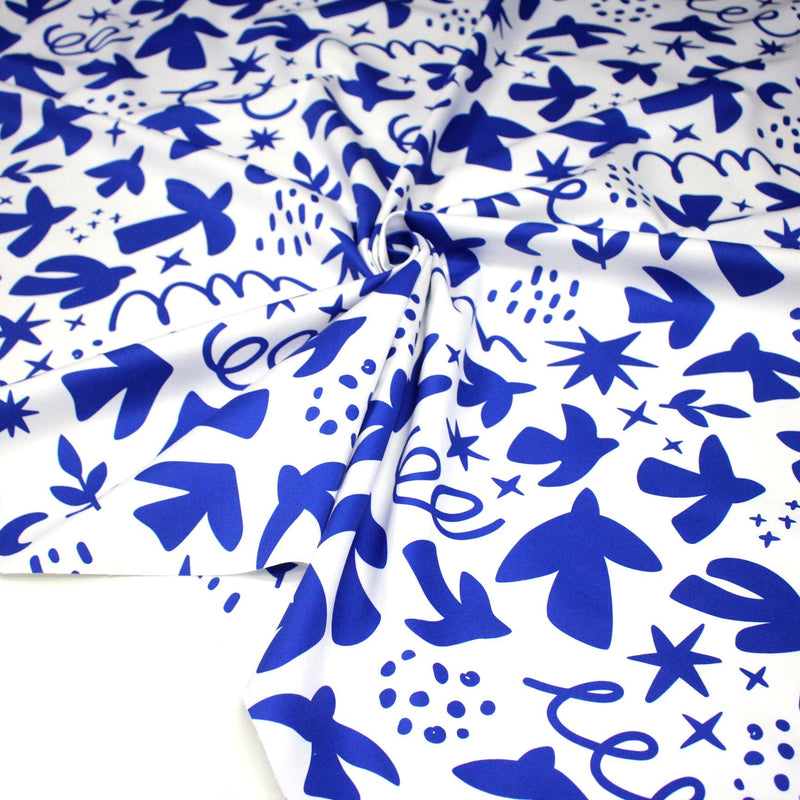 Tissu gabardine imprimée SILHOUETTE : trois motifs bleus et blancs - OEKO - TEX STANDARD 100 - tissuspipi.com