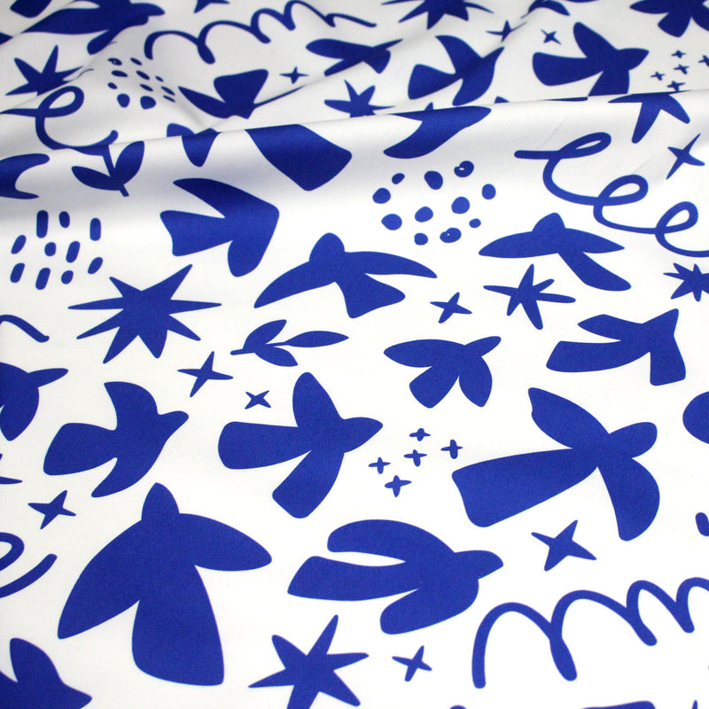 Tissu gabardine imprimée SILHOUETTE : trois motifs bleus et blancs - OEKO - TEX STANDARD 100 - tissuspipi.com