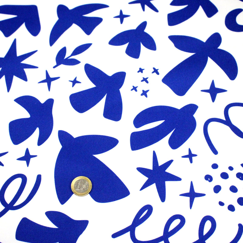 Tissu gabardine imprimée SILHOUETTE : trois motifs bleus et blancs - OEKO - TEX STANDARD 100 - tissuspipi.com