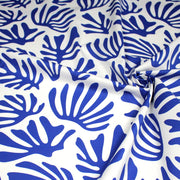 Tissu gabardine imprimée SILHOUETTE : trois motifs bleus et blancs - OEKO - TEX STANDARD 100 - tissuspipi.com