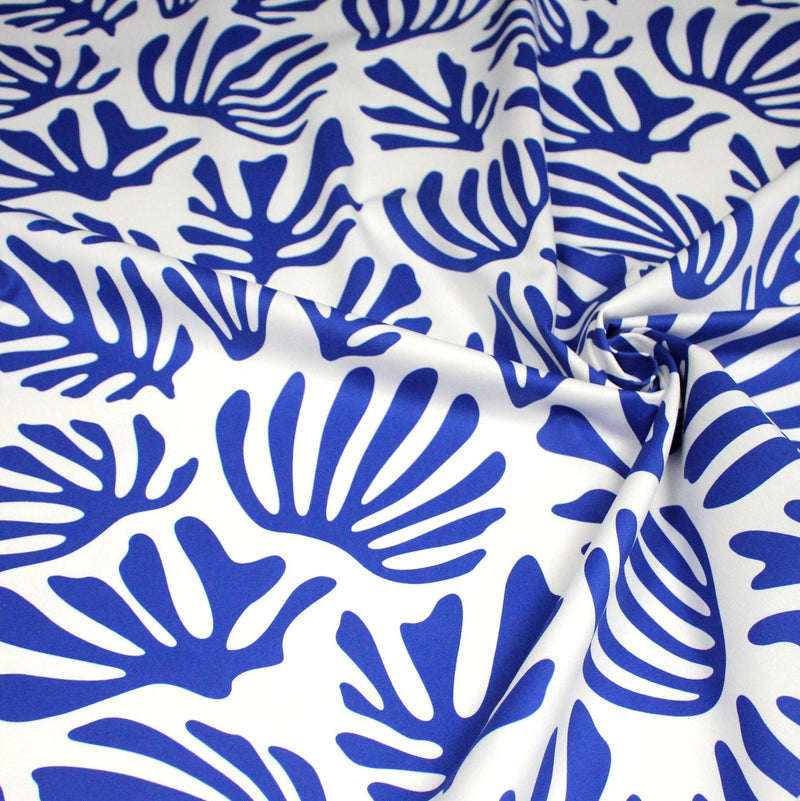 Tissu gabardine imprimée SILHOUETTE : trois motifs bleus et blancs - OEKO - TEX STANDARD 100 - tissuspipi.com