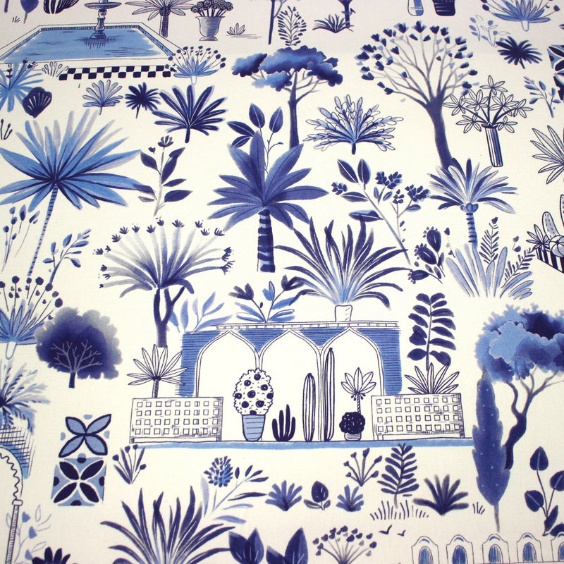 Tissu coton demi - natté TOILE DE JOUY MODERNE JARDIN MAJORELLE, tons blancs et bleus - tissuspipi.com