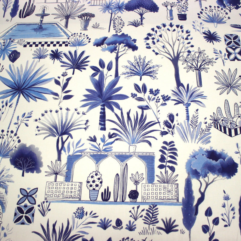 Tissu coton demi - natté TOILE DE JOUY MODERNE JARDIN MAJORELLE, tons blancs et bleus - tissuspipi.com
