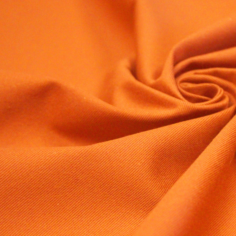 Tissu gabardine coton LUXE, fabrication française : nombreuses couleurs disponibles ! OEKO - TEX STANDARD 100 - tissuspipi.com
