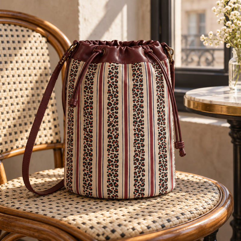 Tissu coton demi-natté LEOPARD & rayures bordeaux et bleues, fond lin - OEKO-TEX STANDARD 100 - tissuspipi.com