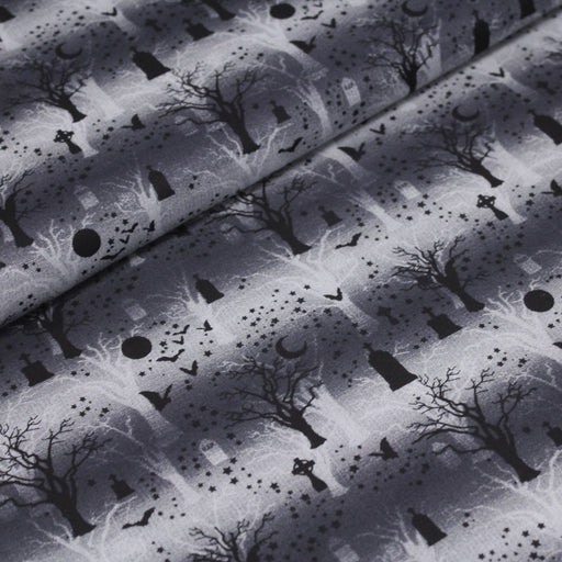 Tissu de coton HALLOWEEN, la nuit, les tombes, les chauve souris et la forêt, fond gris - tissuspipi.com