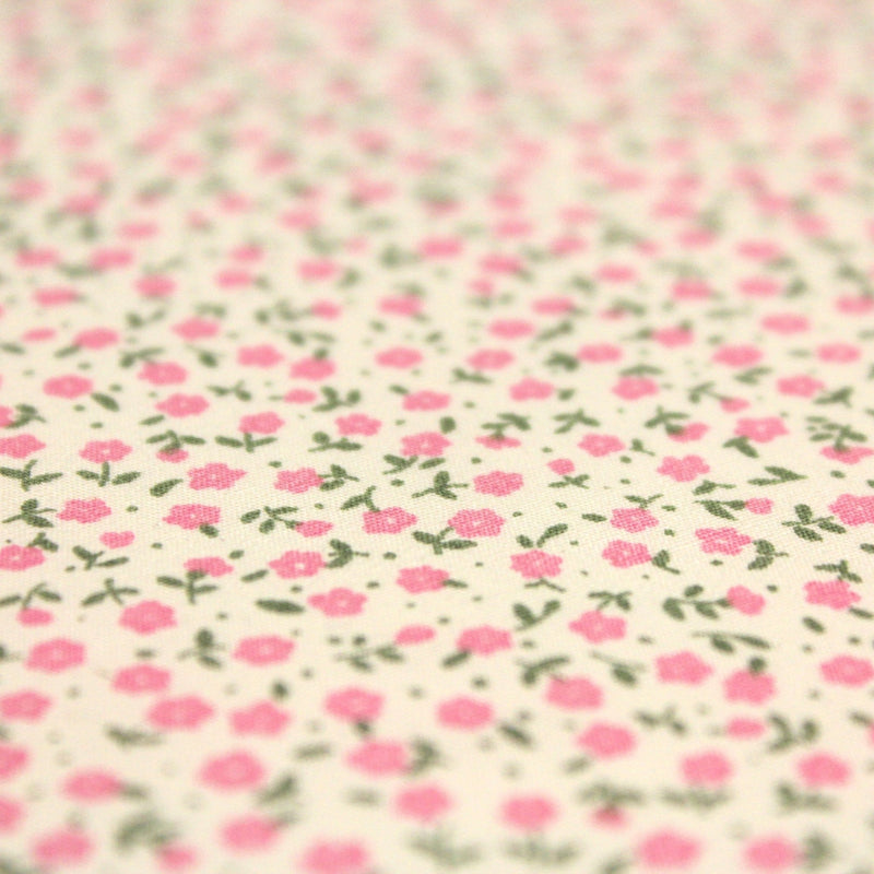 Tissu popeline de coton ANNA aux fines fleurs roses, fond écru - tissuspipi.com