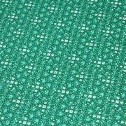 Tissu popeline de coton JADE, faux - uni aux fleurs vertes - tissuspipi.com