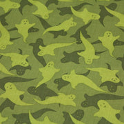 Tissu popeline de coton aux fantômes verts, fond vert - COLLECTION HALLOWEEN - tissuspipi.com